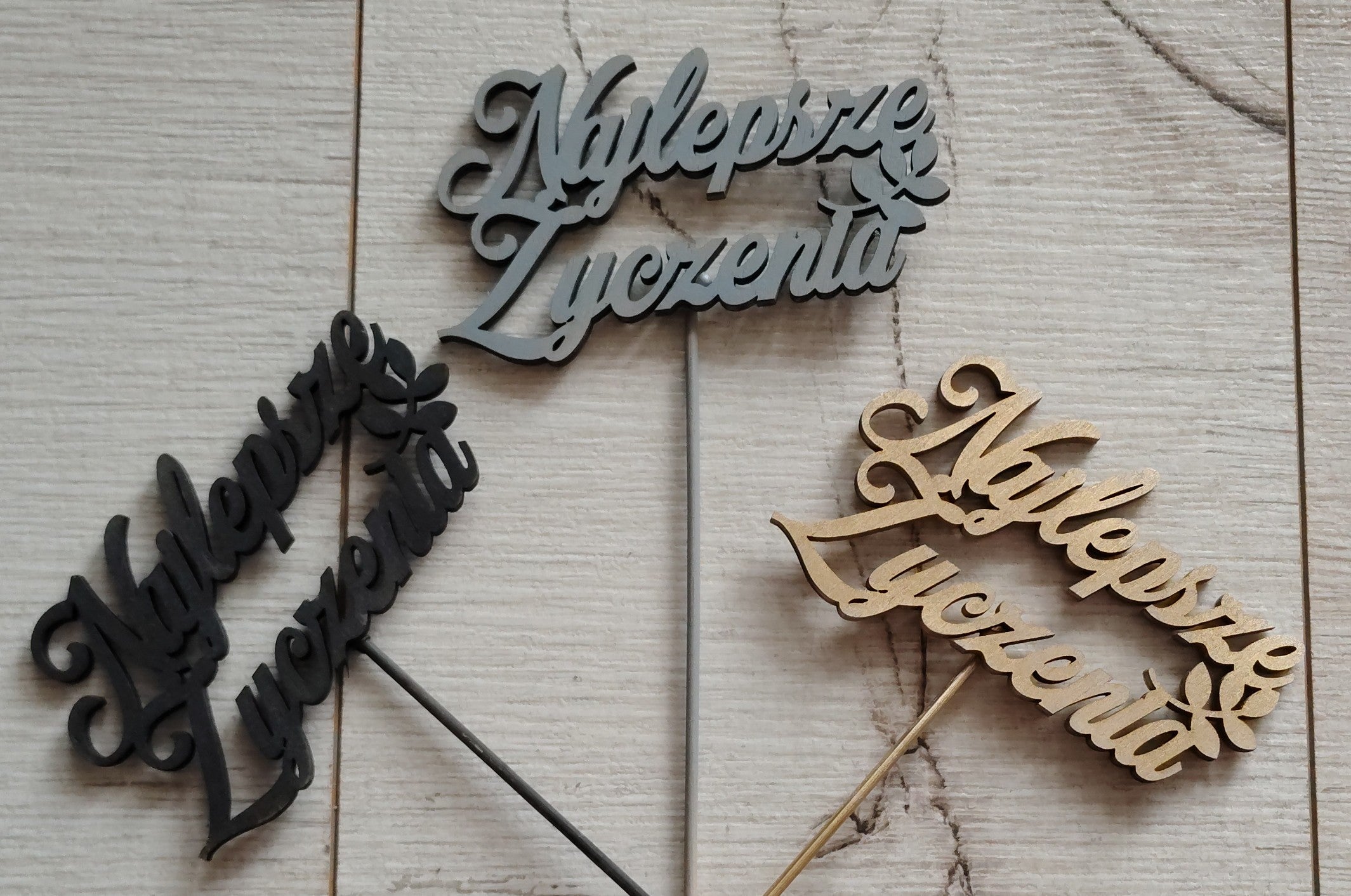 Bukiet w doniczce czarnej